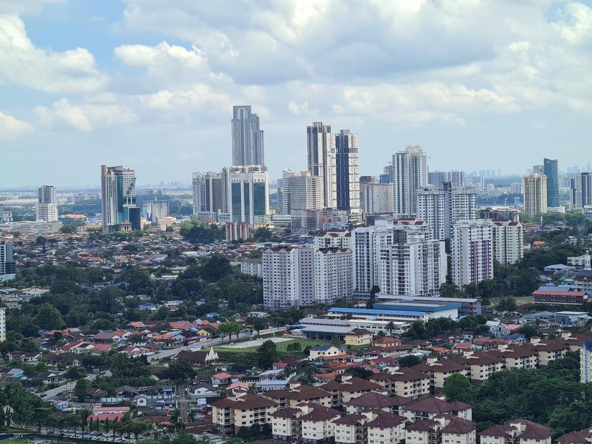 Eid Sks Habitat -free Wifi Netflix, Larkin, *